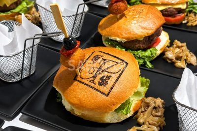 hamburguesas-para-eventos-puebla-sabores-banquetes (6)